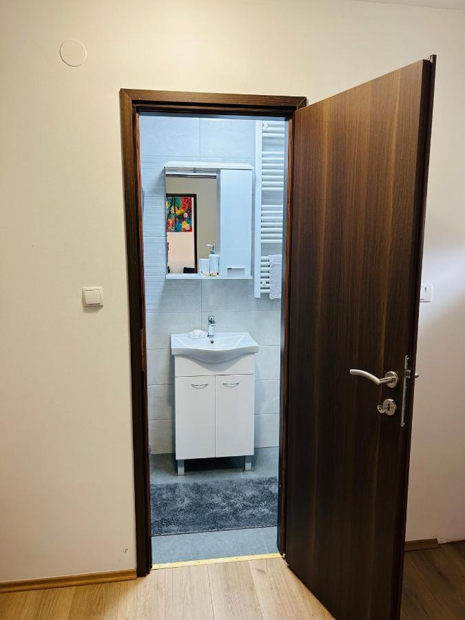 Apartment In Time Sesvete Eksteriør billede